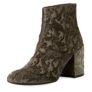 Stuart Weitzman Bacari Romantic Velvet Bootie in Greige Size 8 EUC